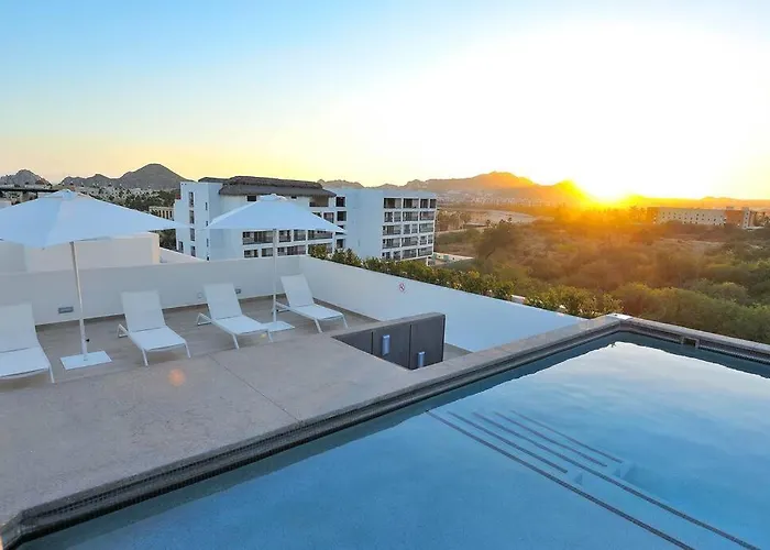 Great Location 2Bd 2Bth Walking Distance To Medano
